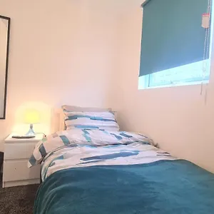 Cosy Single In Manor Park Homestay London